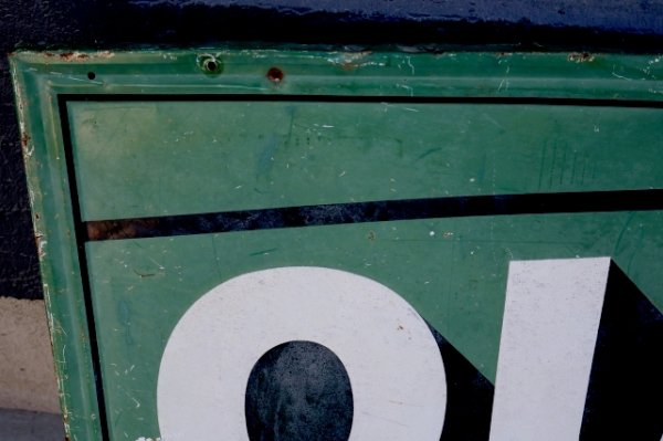 画像2: dp-260204-02  【※店頭ピックのみ】QUAKER STATE MOTOR OIL 1940's METAL SIGN