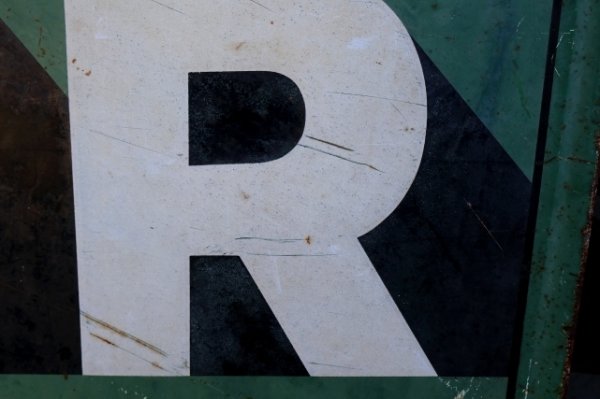 画像8: dp-260204-02  【※店頭ピックのみ】QUAKER STATE MOTOR OIL 1940's METAL SIGN