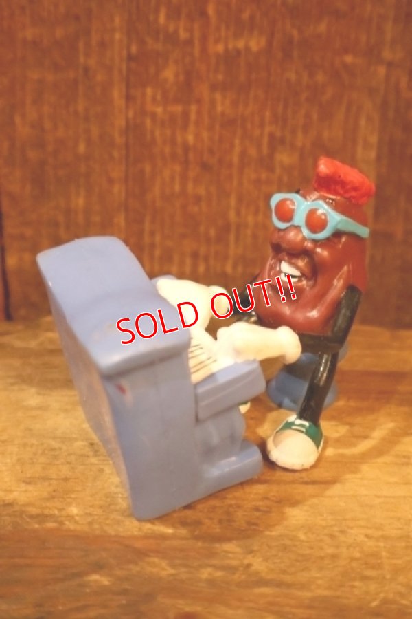 画像1: ct-260401-28 The California Raisins / 1989 PVC Figure "Red The Piano Player"