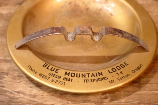 画像2: dp-260204-60 1950's Metal Ashtray "BLUE MOUNTAIN LODGE"