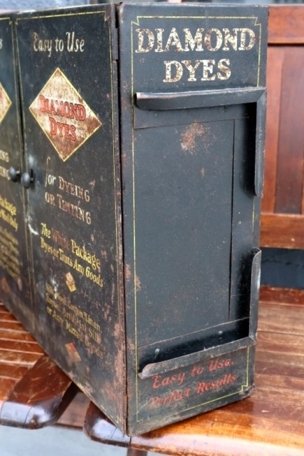 画像6: dp-260501-01 Wells & Richardson Company, Inc. 1920's DIAMOND DYES METAL CABINET