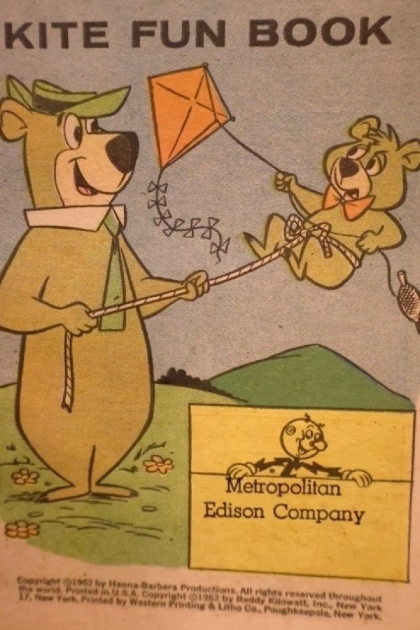 画像2: ct-260401-43 Yogi Bear × Reddy Kilowatt / 1960's KITE FUN BOOK