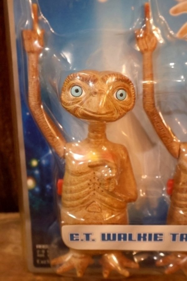 画像2: ct-260322-03 E.T. / COLUMBIA 2002 TOYS “Я” US Exclusively E.T. WALKIE TALKIES