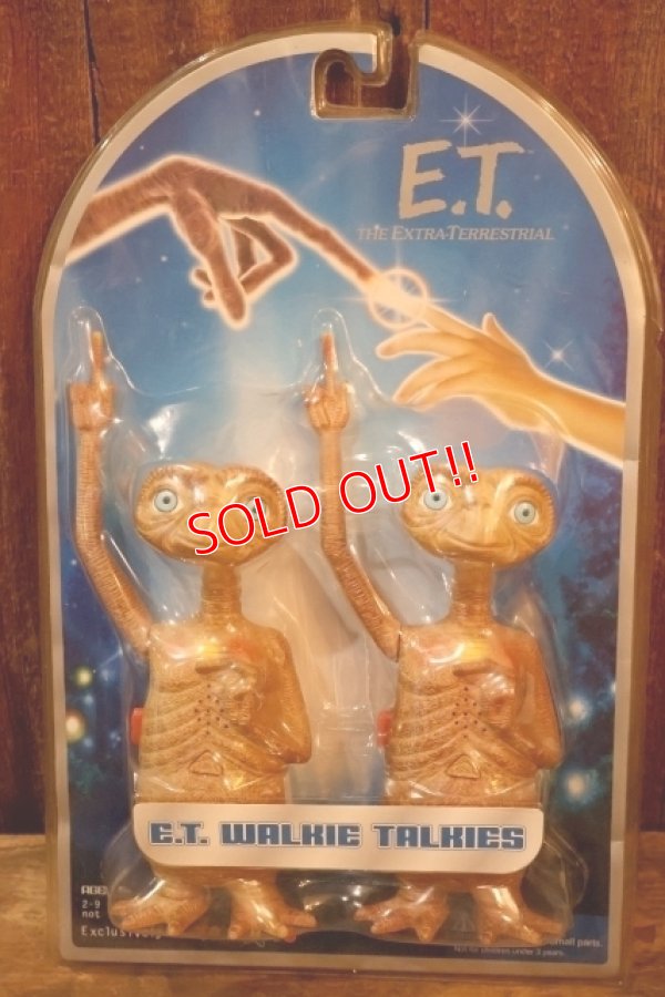 画像1: ct-260322-03 E.T. / COLUMBIA 2002 TOYS “Я” US Exclusively E.T. WALKIE TALKIES