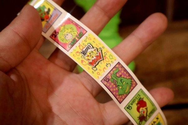 画像8: ct-250205-01 Grinch / How the Grinch Stole Christmas 2000 Wendy's Kid's Meal Toy "Grinch Sticker Dispenser"