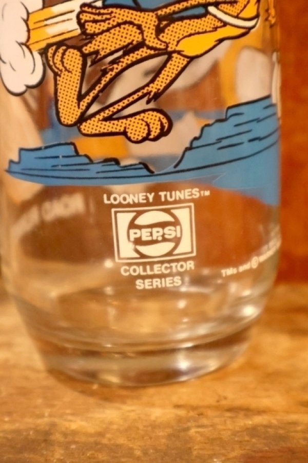 画像6: gs-260601-02 Bugs Bunny, Road Runner & Wile E. Coyote / PEPSI 1979 Collector Series Glass