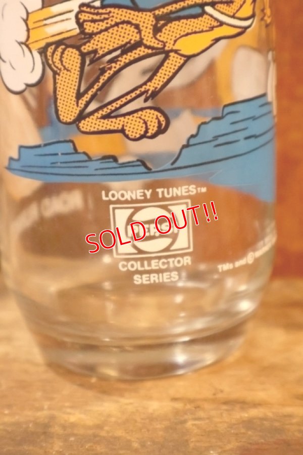 画像6: gs-260601-02 Bugs Bunny, Road Runner & Wile E. Coyote / PEPSI 1979 Collector Series Glass