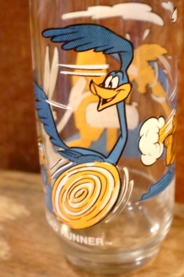 画像2: gs-260601-02 Bugs Bunny, Road Runner & Wile E. Coyote / PEPSI 1979 Collector Series Glass