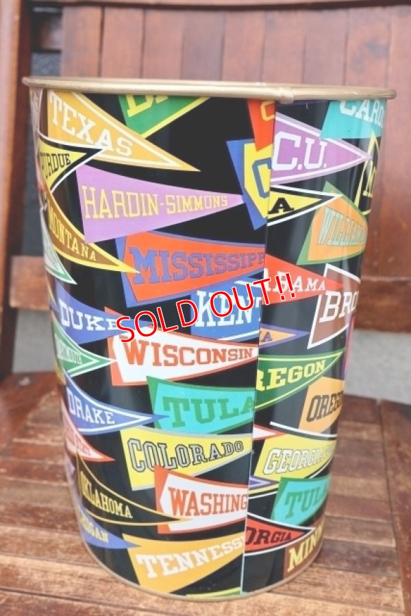 画像4: dp-260601-02 Decoware 1960's COLLEGE PENNANT TRASH CAN