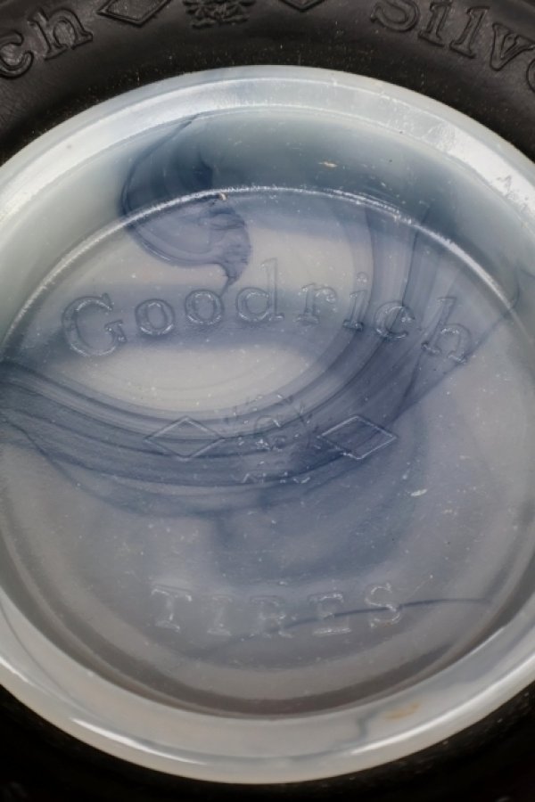 画像2: dp-260601-10 Goodrich Silvertown 1940's-1950's Tire Ashtray