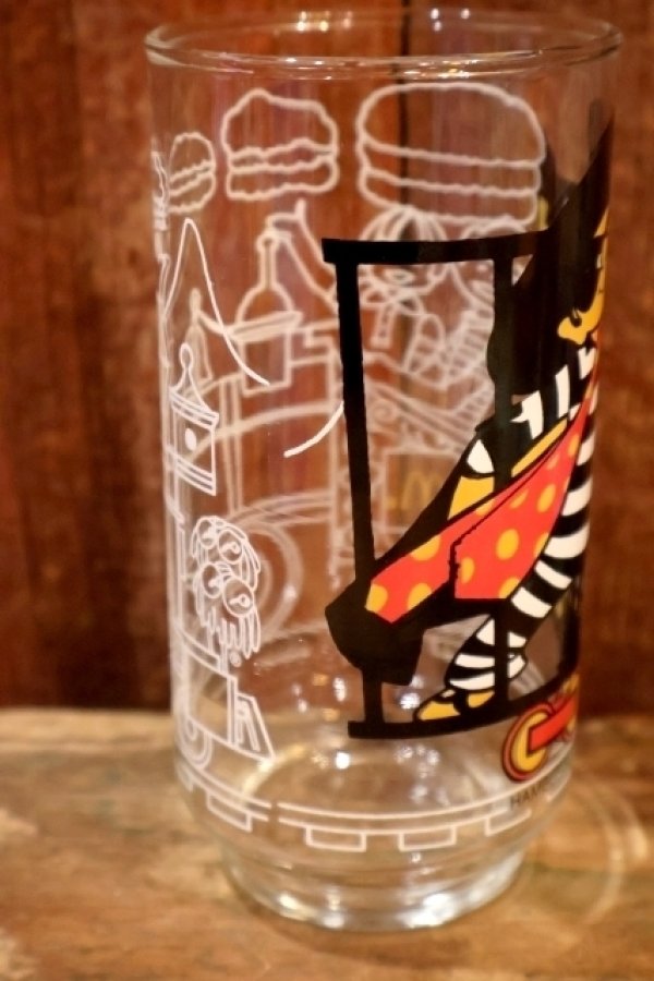 画像3: gs-260801-07 McDonald's / 1977 McDONALDLAND Action Series Glass "Hamburglar"
