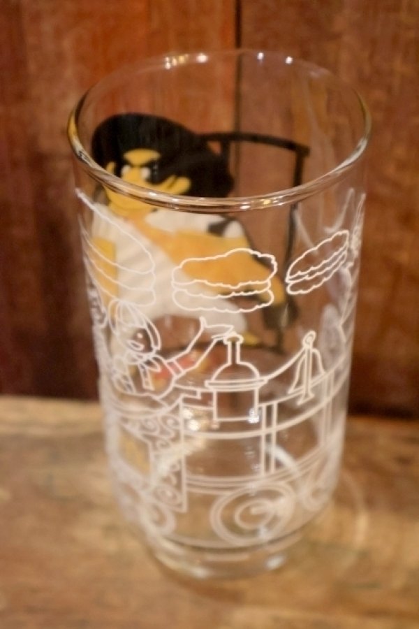 画像5: gs-260801-07 McDonald's / 1977 McDONALDLAND Action Series Glass "Hamburglar"