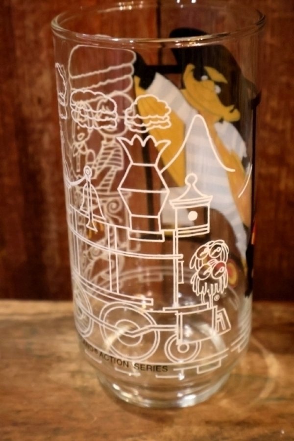 画像4: gs-260801-07 McDonald's / 1977 McDONALDLAND Action Series Glass "Hamburglar"