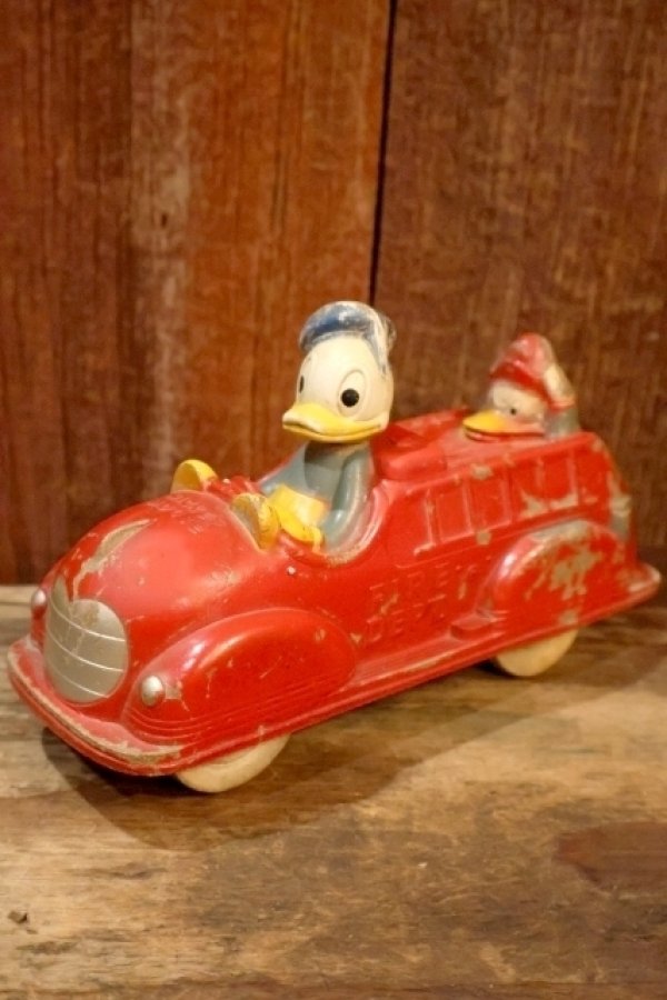 画像1: ct-260801-01 Donald Duck / SUN RUBBER 1940's FIRE DEPT CAR TOY
