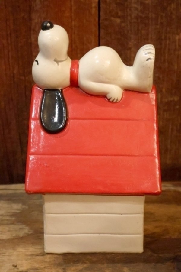 画像3: ct-260801-02 Snoopy / Determined 1970's Coin Bank "Snoopy House"