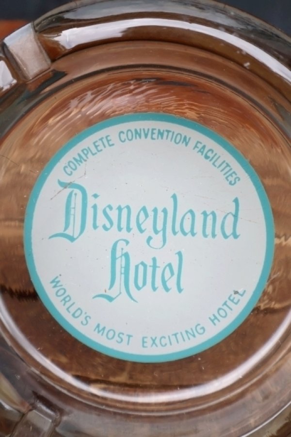 画像1: gt-250618-07 Disneyland Hotel / 1960's-1970's Glass Ashtray