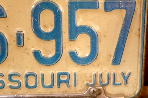 画像3: dp-250205-21 License Plate 1970's MISSOURI "MZ6-957"