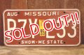 dp-250205-21 License Plate 1980's MISSOURI "P7Y 233"