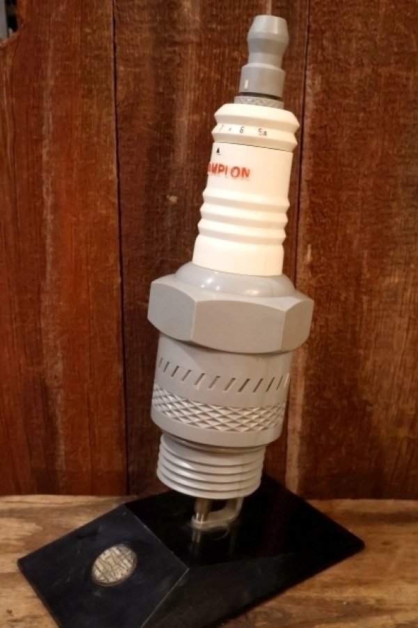 画像5: dp-210401-06 CHAMPION SPARK PLUGS / 1970's AM RADIO