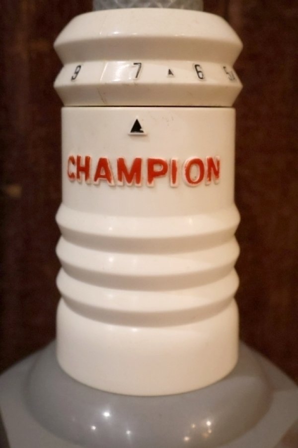 画像2: dp-210401-06 CHAMPION SPARK PLUGS / 1970's AM RADIO