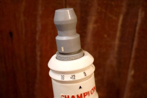 画像9: dp-210401-06 CHAMPION SPARK PLUGS / 1970's AM RADIO