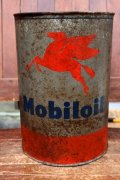 dp-260901-46 Mobiloil 1950's-1960's 5 U.S. QUARTS CAN