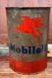 画像3: dp-260901-46 Mobiloil 1950's-1960's 5 U.S. QUARTS CAN (3)