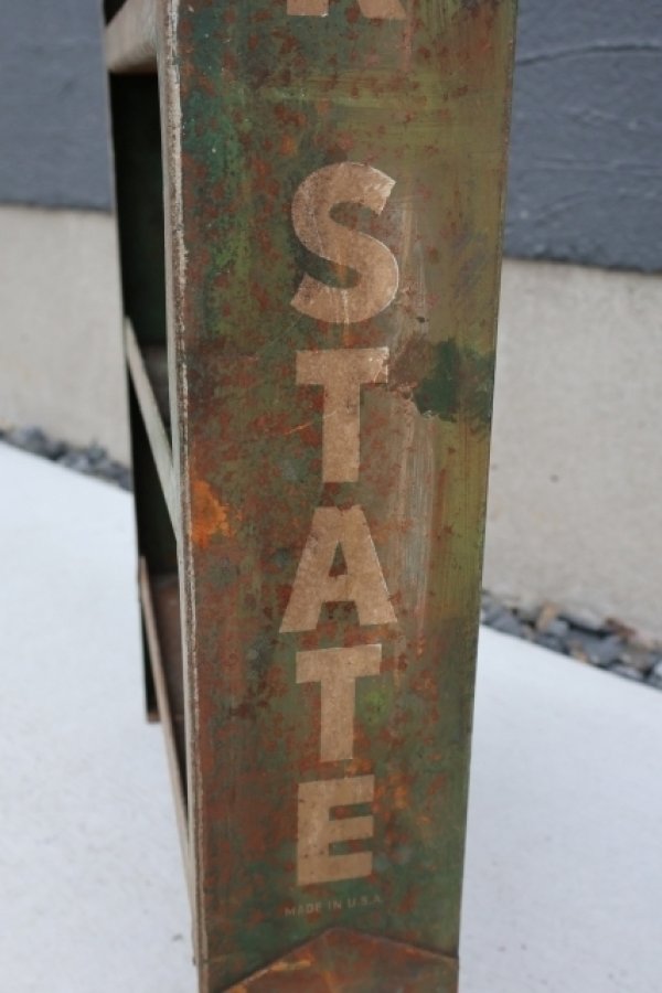 画像4: dp-260901-15 QUAKER STATE MOTOR OIL 1950's ONE U.S. QUART CAN DISPLAY RACK