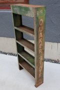 dp-260901-15 QUAKER STATE MOTOR OIL 1950's ONE U.S. QUART CAN DISPLAY RACK