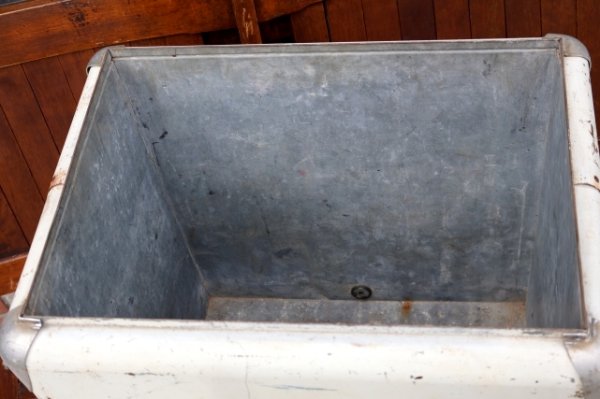 画像16: dp-260922-02 7 Up 1950's ROGRESS REFRIGERATOR CO. Metal Cooler Box