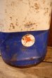 画像4: dp-250618-66 Mobil 1970's 5 U.S. GALLONS OIL CAN (4)