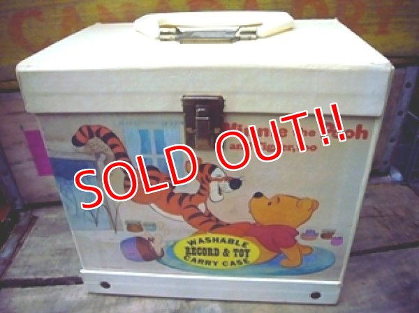 画像1: ct-111203-04 Winnie the Pooh & Tigger / 60's-70's Record & Toy Carry Case