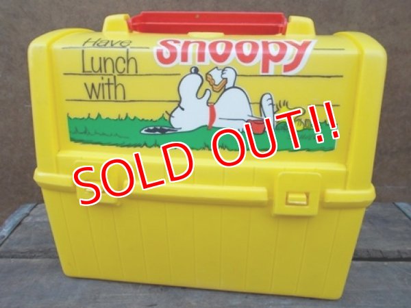 画像1: ct-121107-06 Snoopy / Thermos 70's-80's Lunchbox