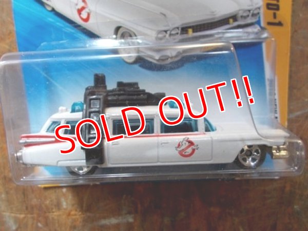 画像2: ct-130205-33 Ghostbusters / Ecto-1 2010 HotWheels