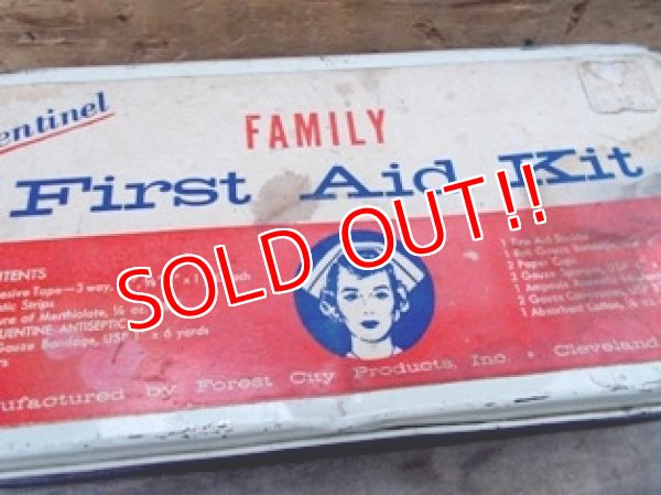 画像2: dp-120104-05 50's First Aid Kit Tin Box