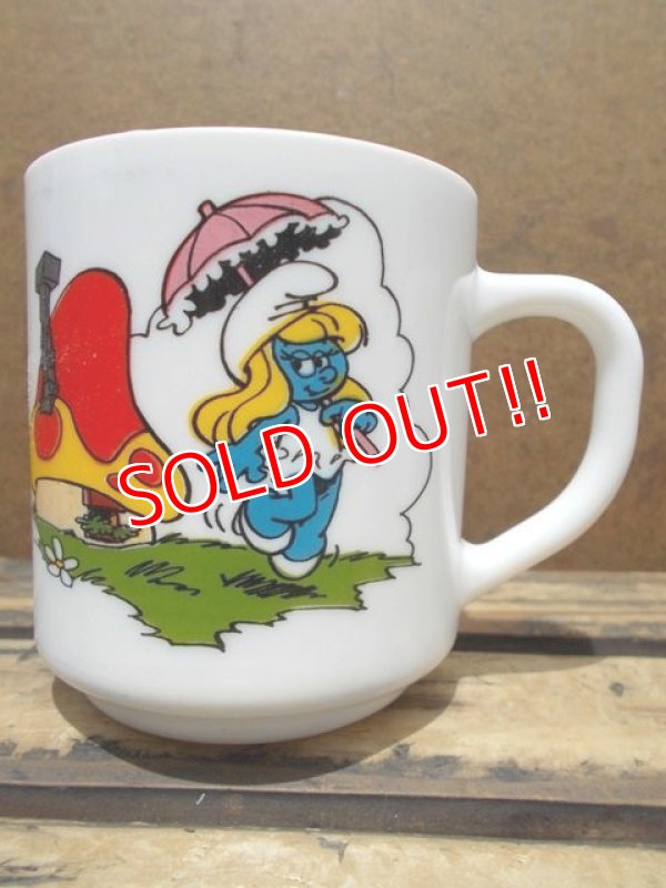 画像1: gs-130716-11 Smurf / 1984 Milk glass mug (France)