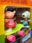 画像4: ct-130115-27 Snoopy / 80's Free Wheeling Action Skateboard w/ Lucy