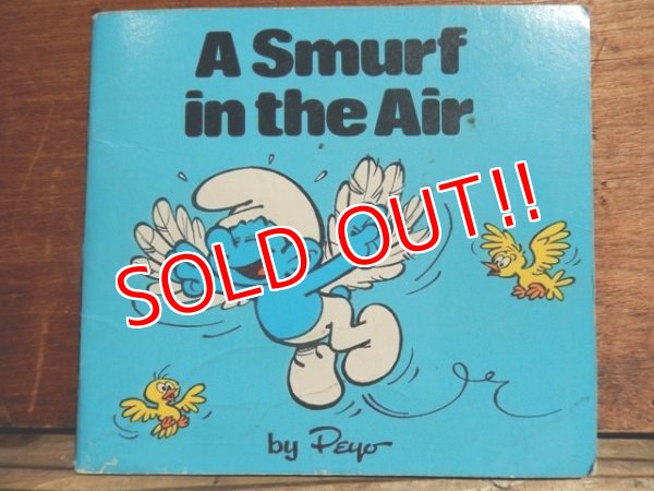 画像1: ct-120904-09 Smurf / 80's Mini Story Books "A Smurf in the Air"