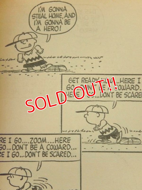 画像2: bk-1001-06 PEANUTS / 1968 Comic "SLIDE,CHARLIE BROWN! SLIDE!"