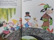 画像5: bk-120802-01 Walt Disney's Favorite Nursery Tales / 70's Little Golden Book