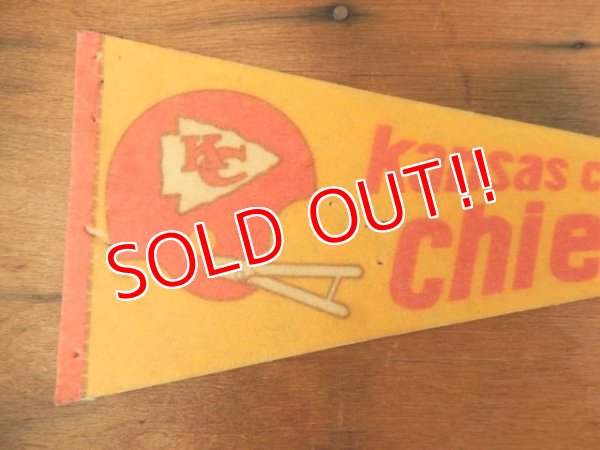 画像2: dp-722-11 NFL 70's mini Pennant "Kansas City Chiefs"