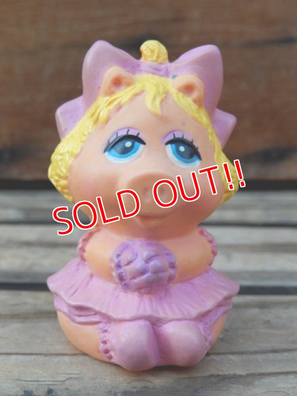 画像1: ct-131210-32 Baby Miss Piggy / AVON 1985 Finger puppet