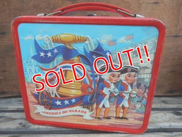 画像3: ct-140121-07 Walt Disney's  America on Parade / Aladdin 70's Metal Lunchbox