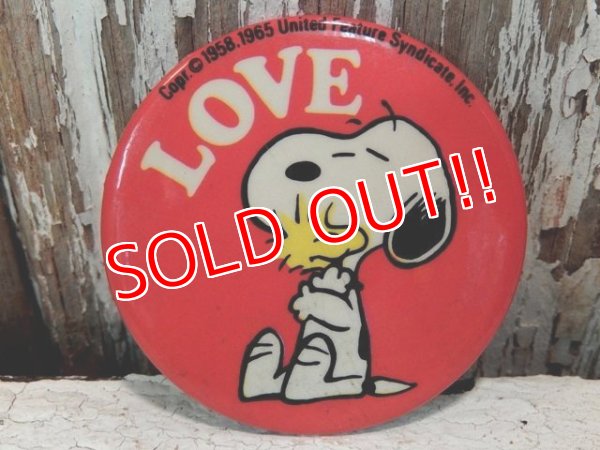 画像1: ct-140211-07 Snoopy / 70's Pinback "LOVE"