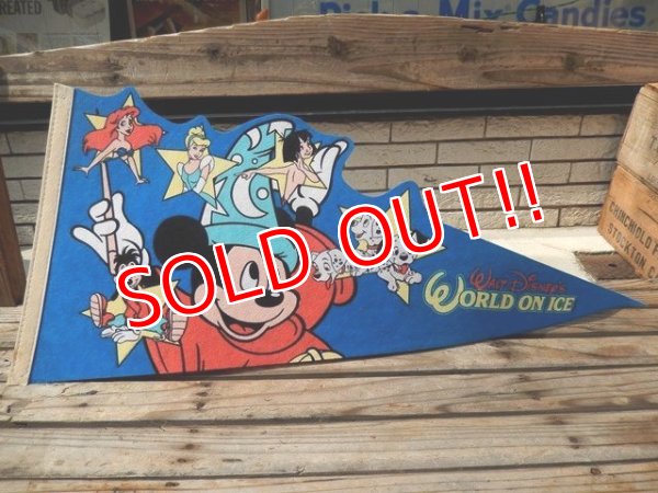 画像1: ct-140624-03 Walt Disney's / World on Ice Pennant