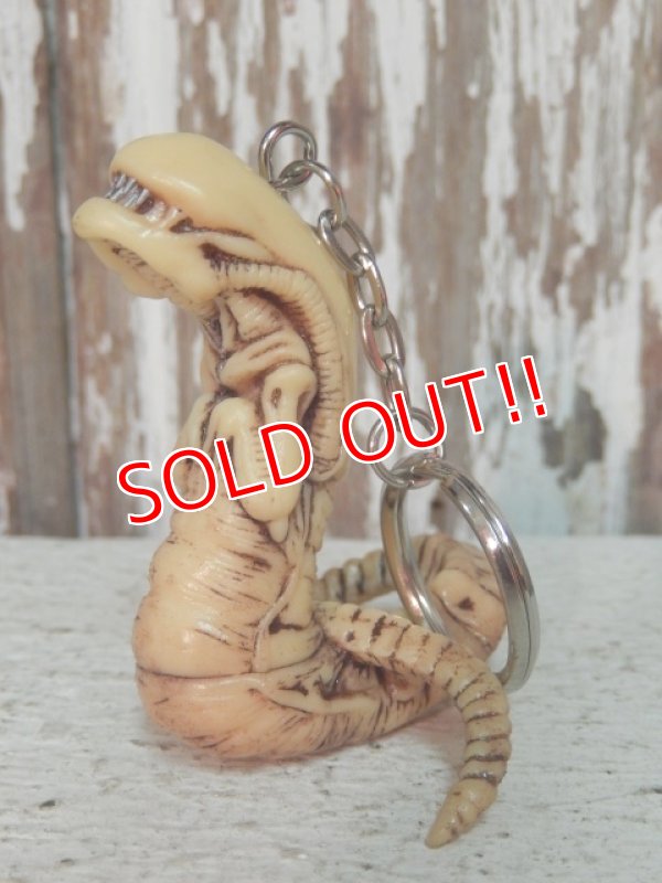 画像2: ct-140724-53 Alien / Chest burster 90's PVC Keychain