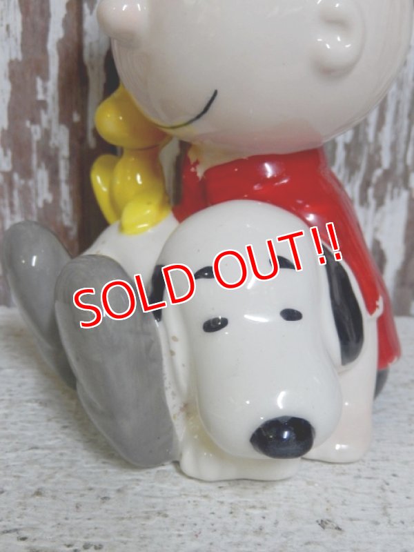 画像3: ct-150101-07 Charlie Brown  & Snoopy / Ceramic Soap Bottle