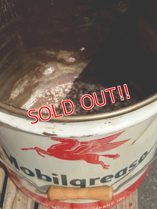 画像8: dp-150501-06 Mobilgrease / 50's Oil can