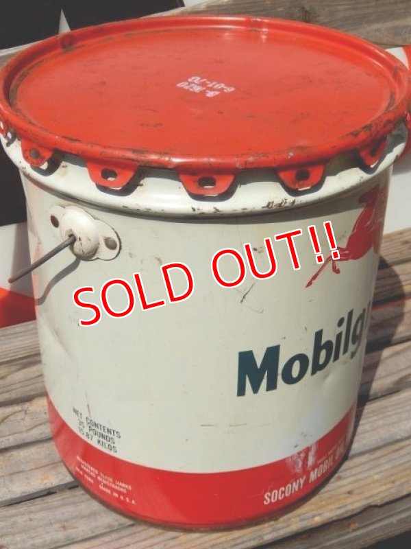 画像4: dp-150501-06 Mobilgrease / 50's Oil can