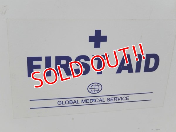 画像2: dp-150609-02 Global Medical Service / Vintage FIRST AID Cabinet